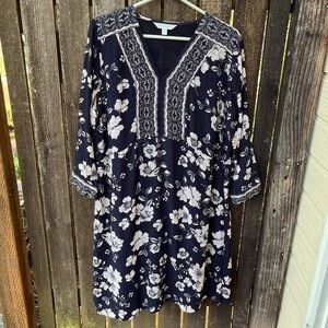 Garnet Hill Millie Crepe Floral V-Neck Dress In Black & Cream Sz M